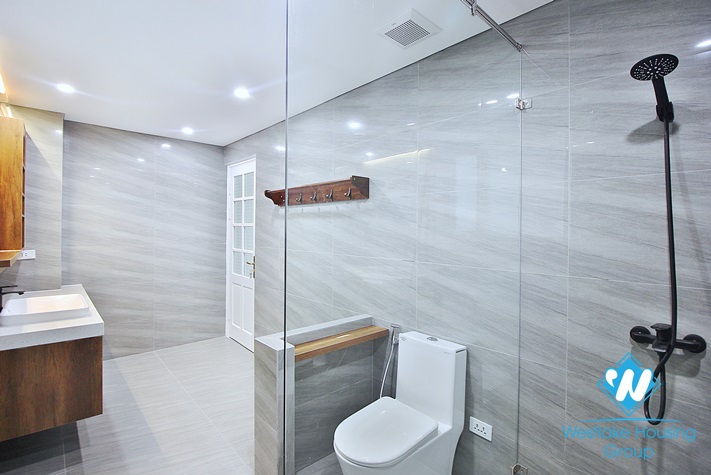 Lake view unfurnished house for rent in Dang Thai Mai, Tay Ho